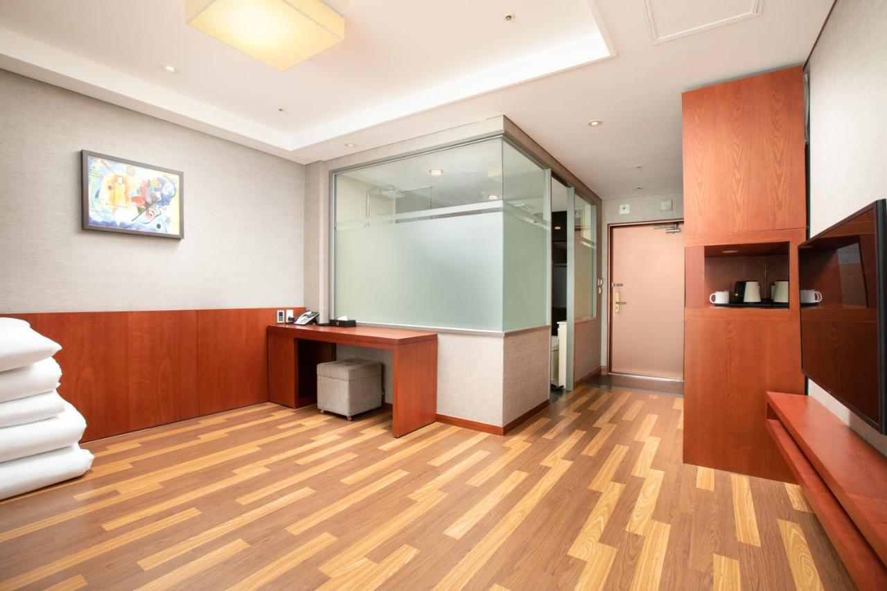 Hotel Solaire Борьонг Екстериор снимка