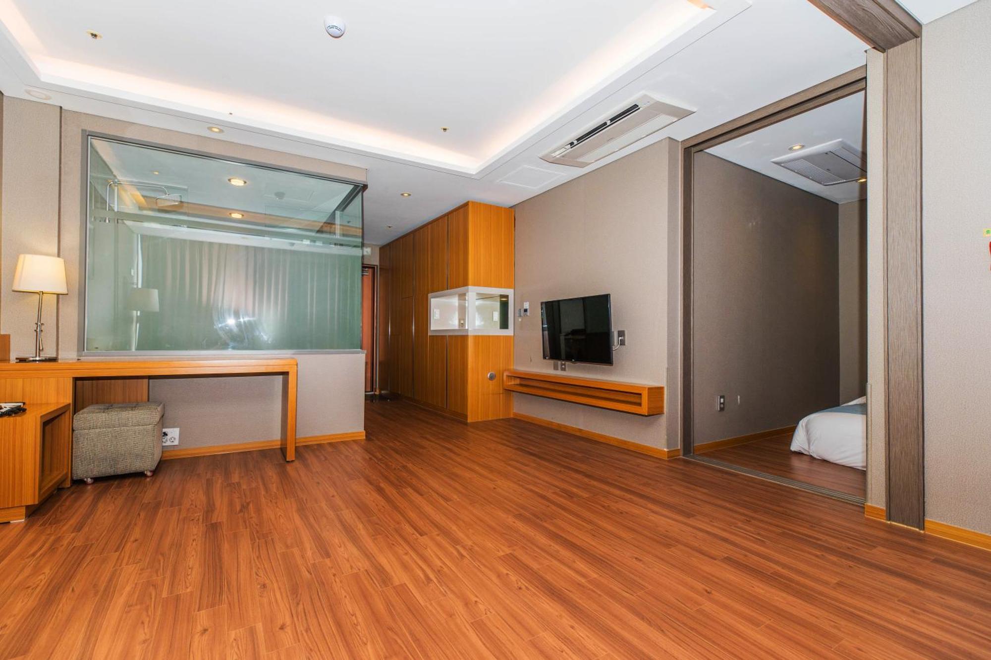 Hotel Solaire Борьонг Екстериор снимка