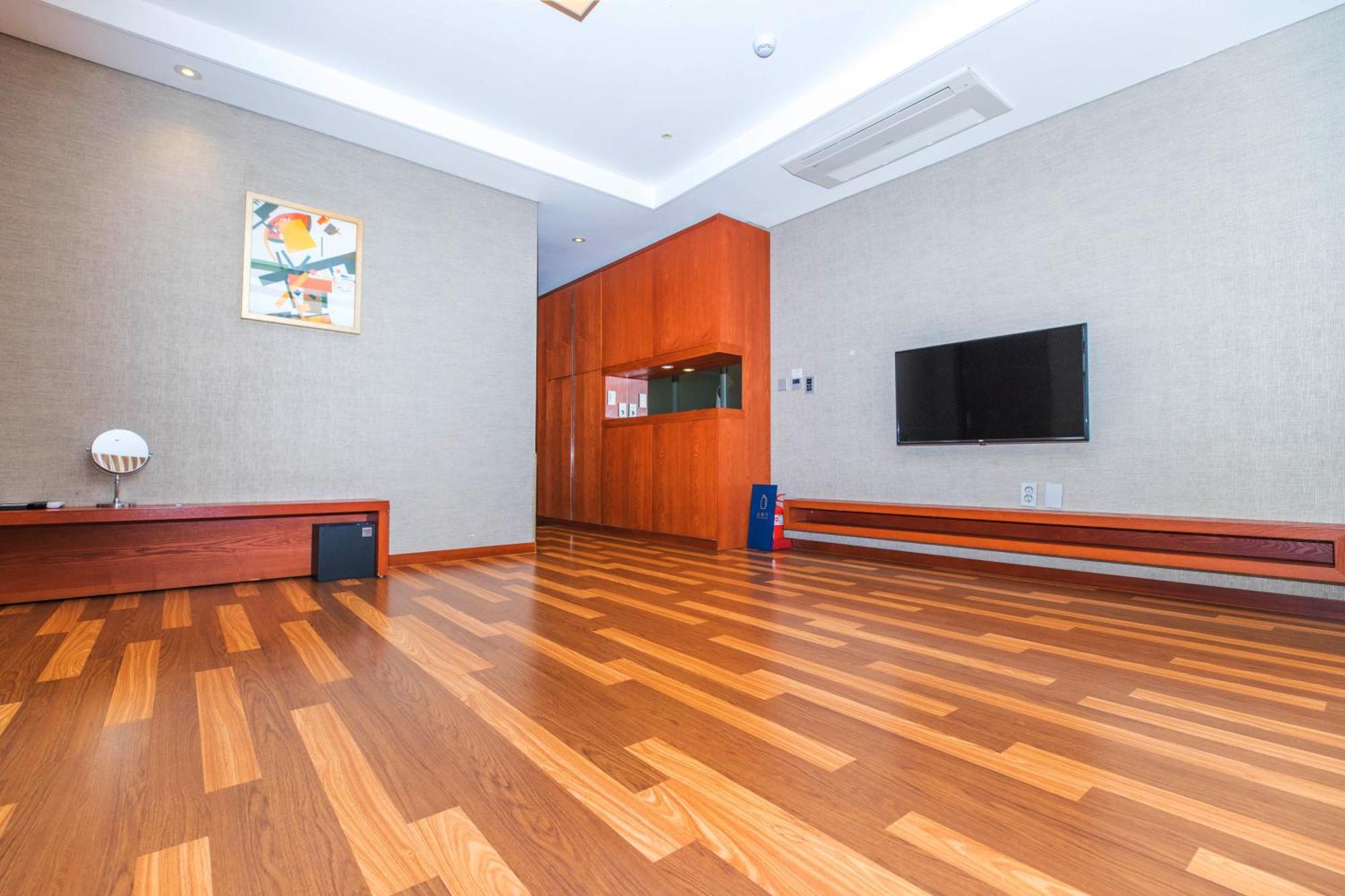 Hotel Solaire Борьонг Екстериор снимка